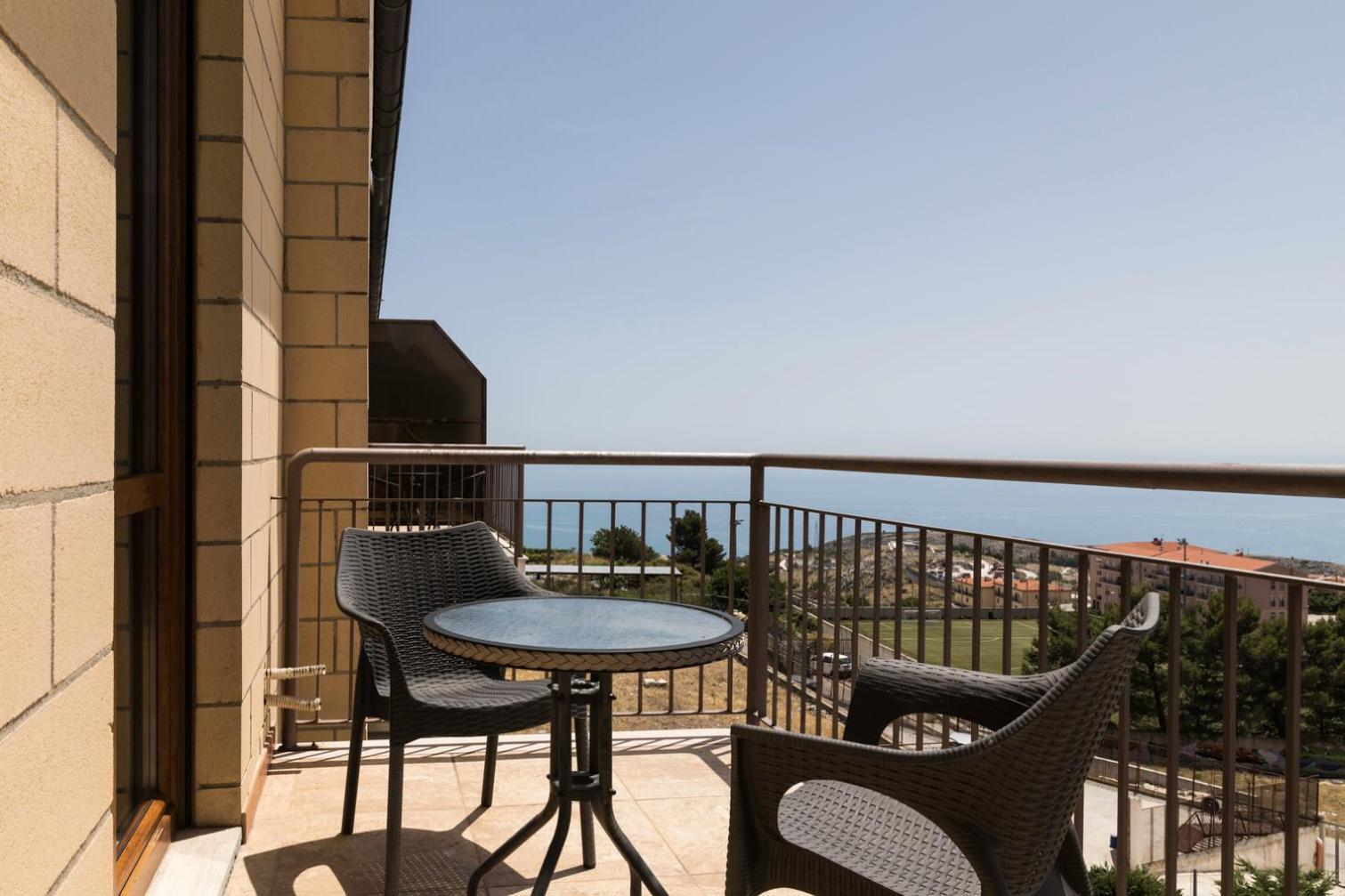 Affittacamere Villa Bisceglia Monte SantʼAngelo Exterior foto